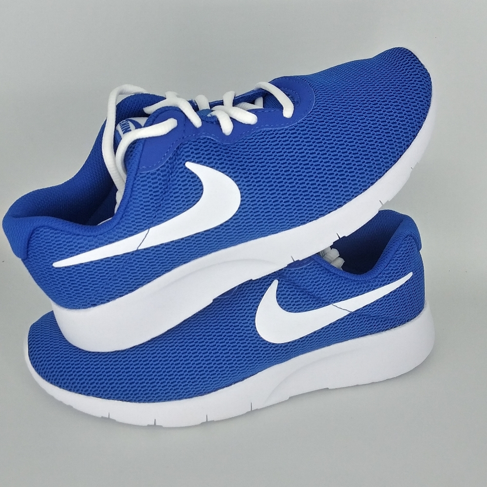 SOLD OUT 💙New Nike Tanjun Sneakers💙